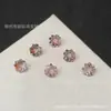 Nuevos Pendientes de Botón Mini Trébol 4*4mm Zirconia Chapada Color Gradiente, Artículo Caliente de Transmisión en Vivo, Mismo Estilo que en Xiaohongshu