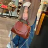 Bolso cruzado vintage de cuero genuino de lujo para mujer, nuevo 2026 verano-otoño, casual, versátil, con sensación de alta gama y diseño de almohada de gran capacidad
