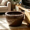 Suministrado directamente por el fabricante, gran tanque de cerámica con esmalte de bronce y adorno de cabeza de animal, adecuado para la cría de peces y nenúfares en patios exteriores, tanque de pie estilo chino