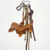 Bolsa de Cuerda Tejida con Dibujos Animados Creativos de Cuero para Perro Salchicha Colgante Accesorios Llavero Colgante Creativo Serie Miu