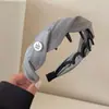 Diadema con Diseño de Corona Alta para Hacer que el Rostro Parezca Más Pequeño, Lujo Ligero, Antideslizante, Tejido, Patrón de Cuadros y Lunares, Sensación de Alta Gama para Adultos y Mujeres Jóvenes