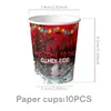 La nueva vajilla de fiesta roja de Amazon con temática de Stranger Things incluye platos de papel desechables, servilletas de papel, vasos de papel, mantel y pancarta.