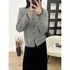 Outono Feminino Malha Fina Cor Lisa Cardigan Jaqueta Feminino 2025 Novo Estilo Único e Bonito Início do Outono