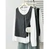 Camiseta elegante de color block de 100 kg para mujer de talla grande, nuevo modelo de otoño, elegante top tipo dos piezas con puños plisados 0876