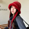 Nuevo Sombrero de Pescador de Felpa Otoño/Invierno 2026 para Mujer, Gorro de Punto Cálido con Protección para los Oídos, Versátil, Adelgazante del Rostro, Diseño de Trenza Larga
