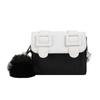 Outono e inverno Nova bolsa Cambridge fofa de cor contrastante bola de pelo bolsa fofa de menina princesa bolsa transversal de comércio exterior infantil