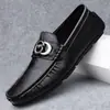 Zapatos de hombre de cuero genuino transmisión en vivo nuevo estilo 2026 zapatos de vestir británicos suela suave transpirable zapatos casuales slip-on zapatos para conducir mocasines