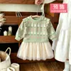 Nova coleção de outono: Conjunto de roupas infantis de coelho com estampa completa, vestido falso de duas peças com saia de tule e suéter para meninas