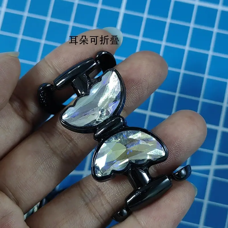 Z22620枪色中水钻蝴蝶拉皮扣10.jpg
