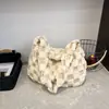 Bolso de Mujer de Gran Capacidad a Cuadros Contrastantes Moderno Elegante 2025 Holgado Casual de Axila Diagonal al Hombro Felpa Bolso Tote Grande
