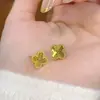 Brincos de Osmanthus com Agulha de Cobre, Brilhantes e Luxuosos, Estilo Simples Banhado a Ouro, Brincos Femininos Versáteis de Alta Qualidade, Disponível para Dropshipping