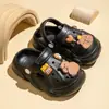 Sapatos infantis de verão de desenho animado fechados para pais e filhos, para meninos e meninas, bebês grandes, médios e pequenos, antiderrapantes, EVA, sem odor