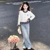 Jeans de ganga estilo universitário coreano 2026 para raparigas, conjunto de cardigã patchwork xadrez color-blocking estilo coreano para primavera e outono