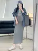 Saia midi casual de maternidade com cintura alta e drapeado, adequada tanto para a gravidez quanto para o pós-parto, saia justa ao corpo, saia versátil
