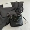 Bolso de Hombro y Mano Versátil de Textura de Alta Gama para Mujer 2025 Otoño Nuevo Bolso Tote de Gamuza Moda Ropa de Trabajo