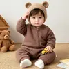 Roupas de Outono e Inverno para Meninos e Meninas Macacão Acolchoado Quente Fashionável Multicor Novo Macacão de Manga Longa com Zíper para Bebês e Crianças Pequenas