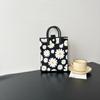 Bolsa de Celular Estilo Ins de Alta Qualidade, Bolsa de Tricô de Grande Capacidade, Bolsa de Ombro Transversal Versátil de Nicho, Bolsa de Mão Fashion de Desenho Animado