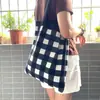 2021 Nuevo estilo coreano Amazon bolsa tejida de cuadros blanco y negro Bolso de hombro bolso tote bolso de mano para el trabajo casual moda para mujer
