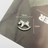 Acessórios de Cachorro em Liga Retro, Joias de Cavalo de Troia com Pedras Preciosas de Luxo Acessível, Acessórios de Cabelo Feitos à Mão, Capas para Celular, Materiais DIY para o Ano do Zodíaco