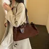 Bolsa tote de alta gama, de nicho, para mujer, nueva colección 2026, gran capacidad, adecuada para el trabajo diario, bolso de mano simple y versátil, a la moda
