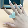 Anel de Resina Europeu e Americano Estilo Coração Transfronteiriço para Mulheres Estilo Ins Anel Halo Tingido Coração Grande Textura Degradê Pulseira Atacado