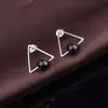 Pendientes Geométricos Estilo Coreano con Perlas y Formas Triangulares, Similares a los que Usa Chen Jiao, Encarnan la Esencia de la Tranquilidad y la Alegría