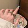 Anillo de Latón Hueco Tallado Estilo Vintage con Piedra Imitación Ojo de Tigre, Sensación de Lujo Ligero de Gama Alta, Anillo de Banda Lisa Retro de Nicho para Dedo Índice