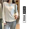 Camiseta Negra de Manga Larga con Cuello Henley de Hombro Normal, Estilo Nuevo para Otoño Temprano, Top para Mujer 2026, Estilo Nuevo, Cuello Semi Abierto con Múltiples Botones