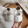 Zapatos infantiles de encaje con lazo y lunares estilo coreano para niñas, nuevos para primavera y otoño 2026, zapatos Mary Jane de cuero de suela blanda