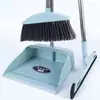 Conjunto de vassoura e pá de lixo aprimorado, conjunto de vassoura de 3 peças, tamanho grande e com cabo longo, vertical, ideal para uso interno e externo em garagem, cozinha, quarto, escritório e hall de entrada.