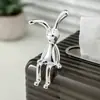Figura de conejo de orejas largas plateada galvanizada para sala de estar, adecuada para gabinetes de TV, vitrinas de vino, recibidores, decoración del hogar y como accesorio único para coche