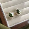 Pendientes de Zirconia Verde Oliva Medieval de Lujo Ligero Pendientes de Flor Estilo Palacio Retro Pendientes Elegantes de Industria Pesada de Gama Alta para Mujer