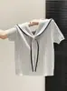 Blusa Feminina Malha Vazada Respirável Estilo College Redutora de Idade Manga Curta Gola Azul Marinho Personalizada de Fábrica Primavera/Verão 2026