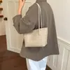 Elegante bolso vintage para mujer 2026 nuevo otoño nicho tejido bandolera para el hombro y debajo del brazo para el trabajo y los desplazamientos bolso tipo cubo