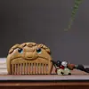 Peine de Masaje Meridianos Tallado de Sándalo Verde, Artesanía de Madera para Mujeres, Peine de Bolsillo Portátil Estilo Antiguo, Colgante de Paisaje, Accesorio para Bolso