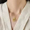 Collar de Campana de Corona para Mujer Moda Elegante Versátil 2024 Nuevo Diseño de Oro de Arena Antigua Cadena de Clavícula de Alta Gama