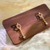 Brincos Yongcheng de Prata Esterlina S925 com Pingente de Zircônia Vazada Personalizados para Mulheres, Brincos de Design Único para Revenda