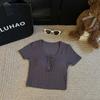 Camiseta de rayón jacquard de nuevo estilo, diseño de botones para chica sexy, cómoda con almohadilla para el pecho, transpirable, de moda, camisa de manga corta