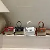 Bolso nuevo de moda casual y elegante 2026, bolso de hombro moderno, bolso cuadrado pequeño simple de verano para mujer