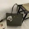 Bolso Vintage de Alta Calidad Transfronterizo para Mujer, Bolso de Hombro Tote Casual de Gran Capacidad para Viajes de Otoño e Invierno 2025