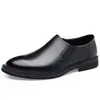 Comércio Exterior 2025 Novos Sapatos Masculinos Slip-On Casuais de Couro Estilo Britânico Bico Fino Chelsea Sapatos Casuais