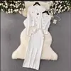 Traje Estilo Xiao Xiang Roupa de Início de Primavera Colete Curto Cardigã de Tricô Versátil Conjunto Elegante de Três Peças Saia