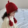 Wn Gorro Rojo de Año Nuevo para Mujer Otoño e Invierno Cálido de Lana con Borla Gorro de Punto Gorro de Protección para Orejas Estilo Japonés Ins