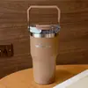 Copo Térmico de Inverno para Homens, Copo de Gelo de Grande Capacidade para Meninas, Copo Portátil com Canudo para Café, Copo de Carro com Aparência de Alta Qualidade