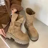 Franjas estilosas, adicionando um toque de charme ao seu look!