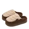 Pantuflas de algodón para hombre, nuevo estilo para uso en interiores, con un diseño color block bicolor, forro afelpado y una suela gruesa y cómoda para usar en invierno, proporcionando excelente agarre y calidez