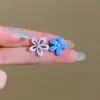 Brincos de Flor para Mulheres, Design de Nicho, Brincos Doces Estilo Coreano, Novo Estilo 2026, Cores Contrastantes, Brincos Simples e Elegantes