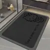Tapete de Chão para Banheiro de Lama de Diatomáceas Cinza Capacho Absorvente de Água Entrada de Vaso Sanitário Antiderrapante Absorvente de Água Secagem Rápida Resistente a Manchas Tapete de Chão