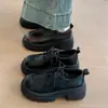 Sapatos femininos de couro estilo britânico 2026 primavera/outono novos vintage japoneses com sola grossa para aumentar a altura com cadarço mocassins sapatos versáteis