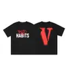 VLONE FOG Trendy Brand Big V Mother Logo Cherry Blossom Manga curta Esboço Bordado Lip Print Graffiti Print Camiseta